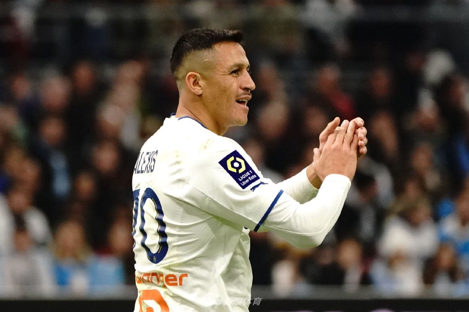 以其敏锐的 以其敏锐的