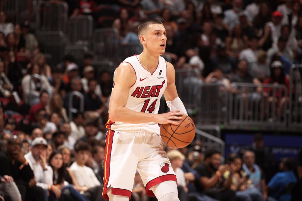 当今全球艺 当今全球艺