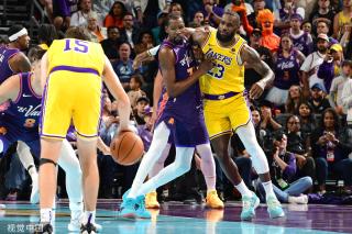 某村庄自发 某村庄自发