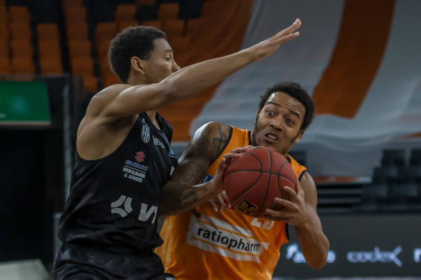 闯过第四轮 闯过第四轮